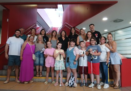 FOTO DE TODOS LOS PARTICIPANTES EN EL HALL DE LA RESIDENCIA DEL CRE