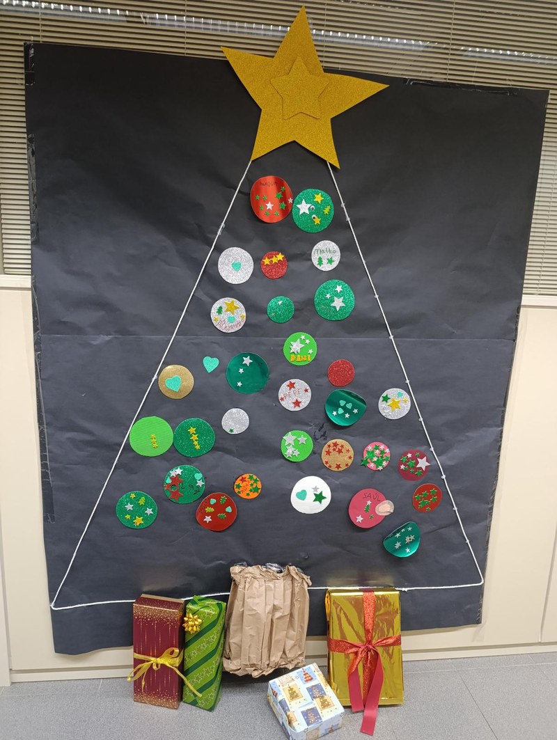 ARBOL DE NAVIDAD GIGANTE