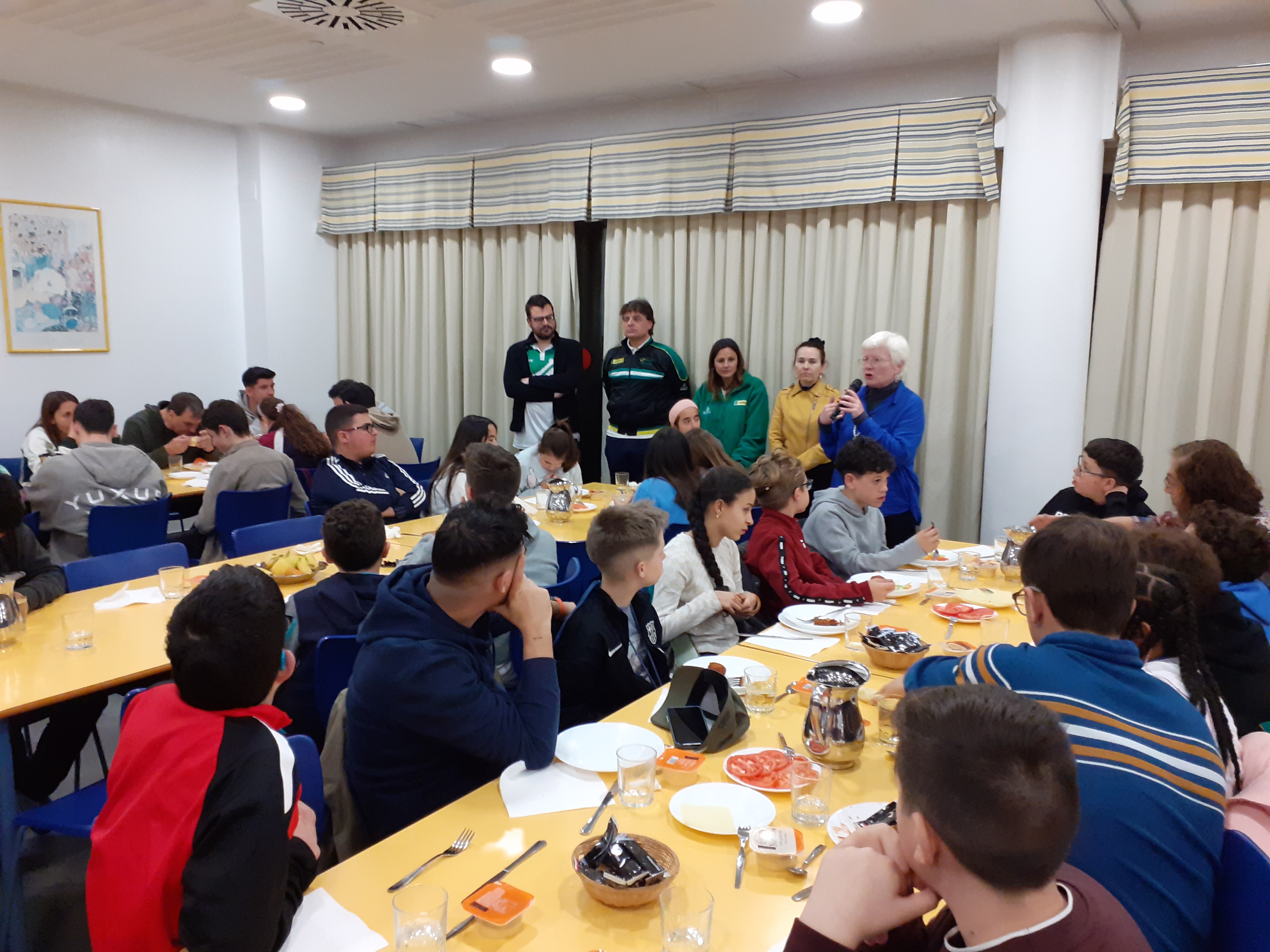 BIENVENIDA A LOS ALUMNOS DEL ENCUENTRO