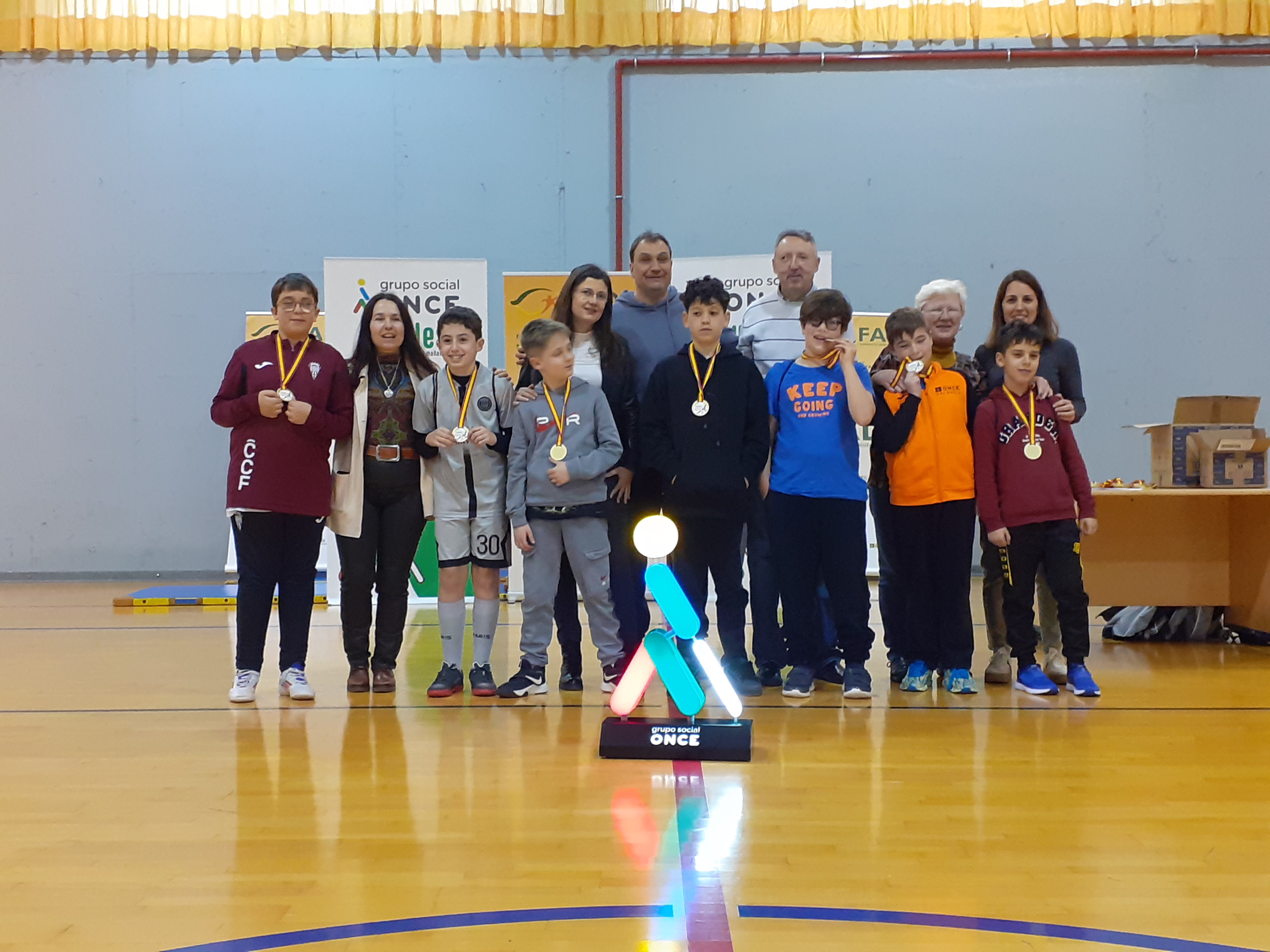 ENTREGA DE MEDALLAS INFANTIL