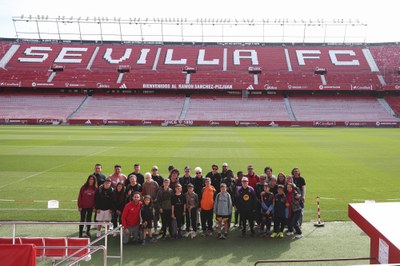 EQUIPO 1 EN EL CAMPO DEL SEVILLA