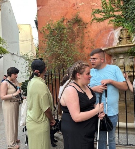 Momento del tour guiado en el Barrio de la Judería