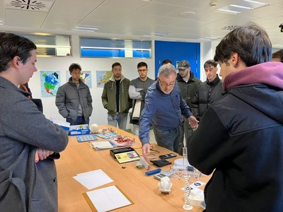 Sensibilizamos a futuros ingenieros en accesibilidad universal Sensibilizamos a futuros ingenieros en accesibilidad universal